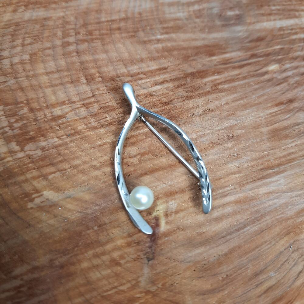 Vintage Sterling Etched‎ Lucky Wishbone Pin Brooch Silver